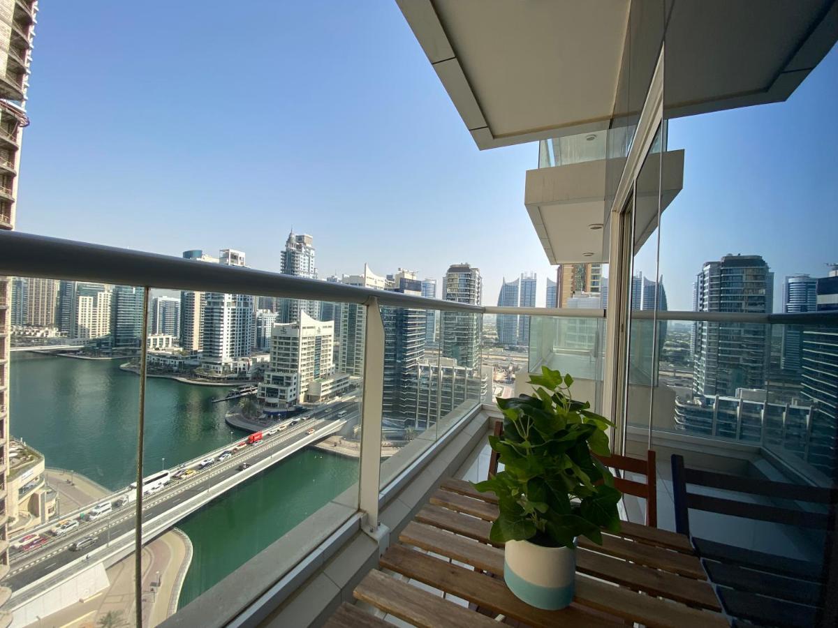 Апартаменти Walk To The Beach Or Enjoy The Amazing View From The Balcony Дубай Екстер'єр фото