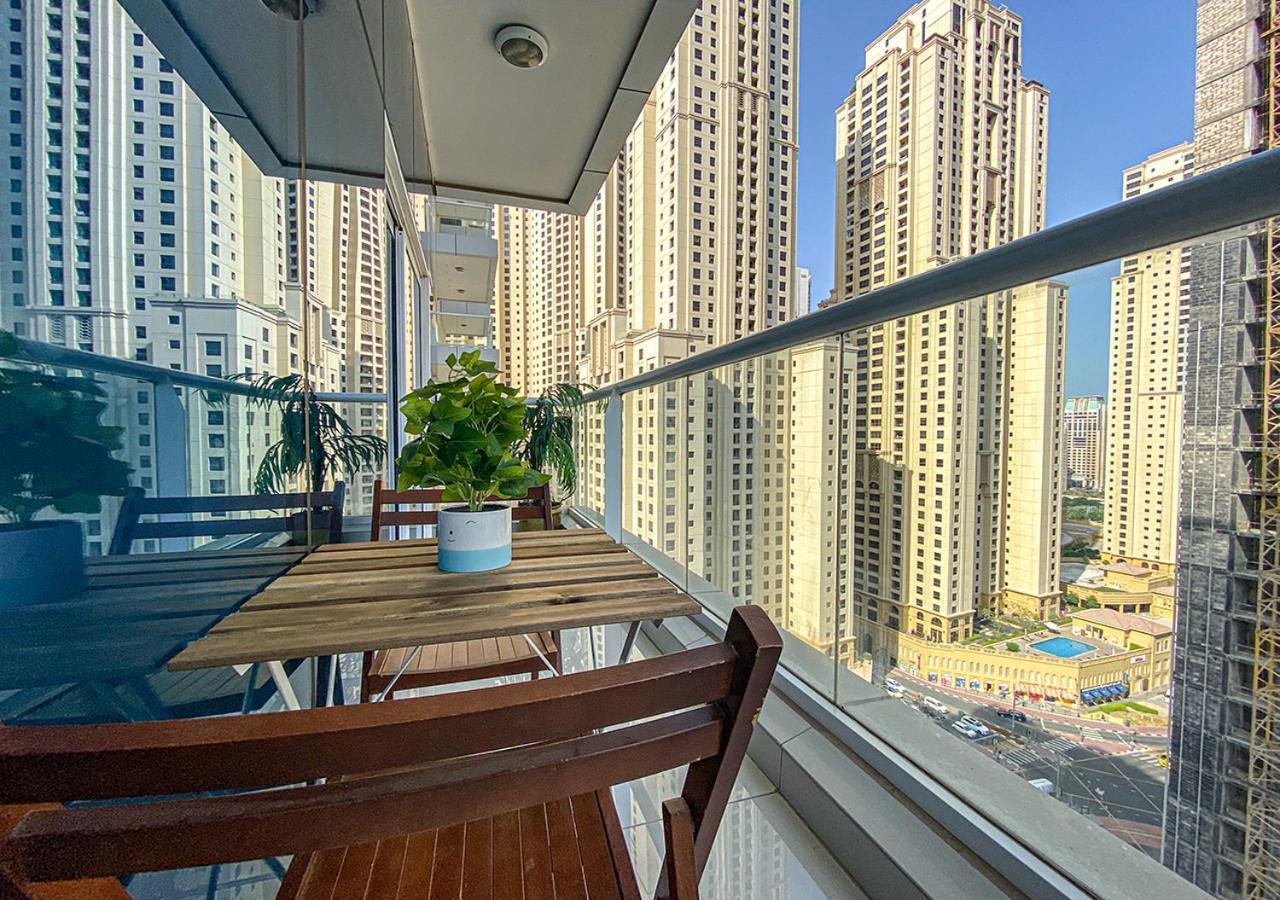 Апартаменти Walk To The Beach Or Enjoy The Amazing View From The Balcony Дубай Екстер'єр фото